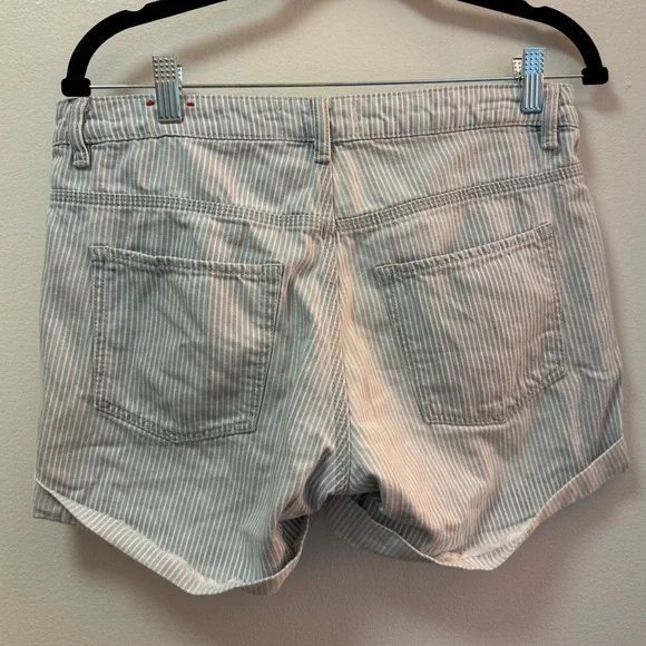 H&M L.O.G.G. Striped Shorts - Picture 2 of 2
